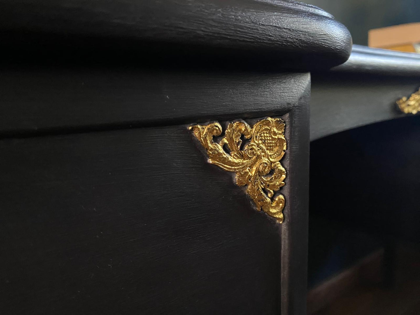 Black/Gold Dressing Table